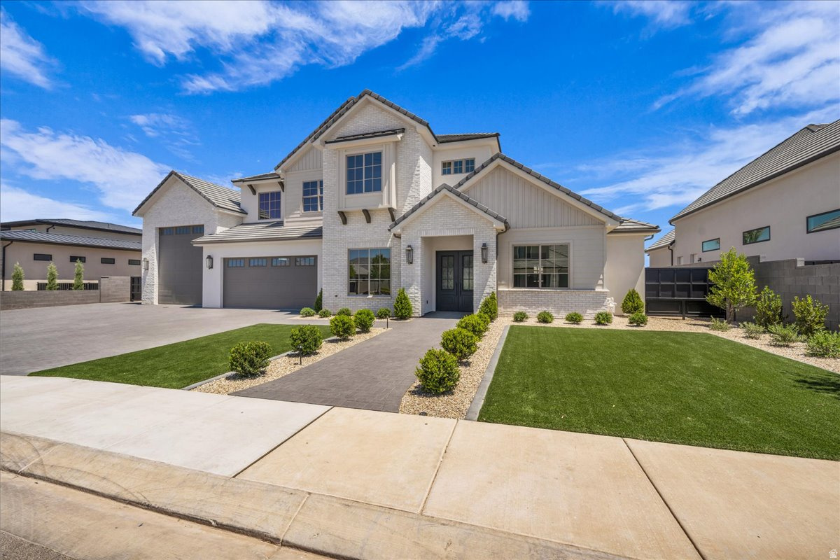 TONAQUINT COVE - Residential