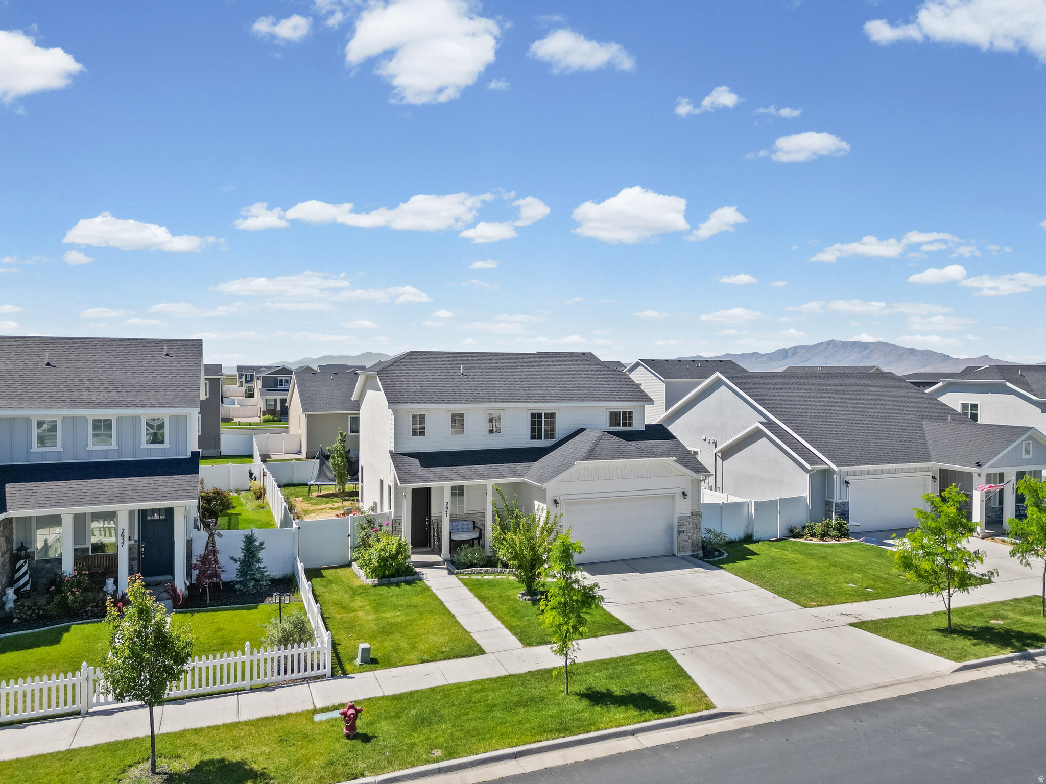 THE FIELDS - Residential