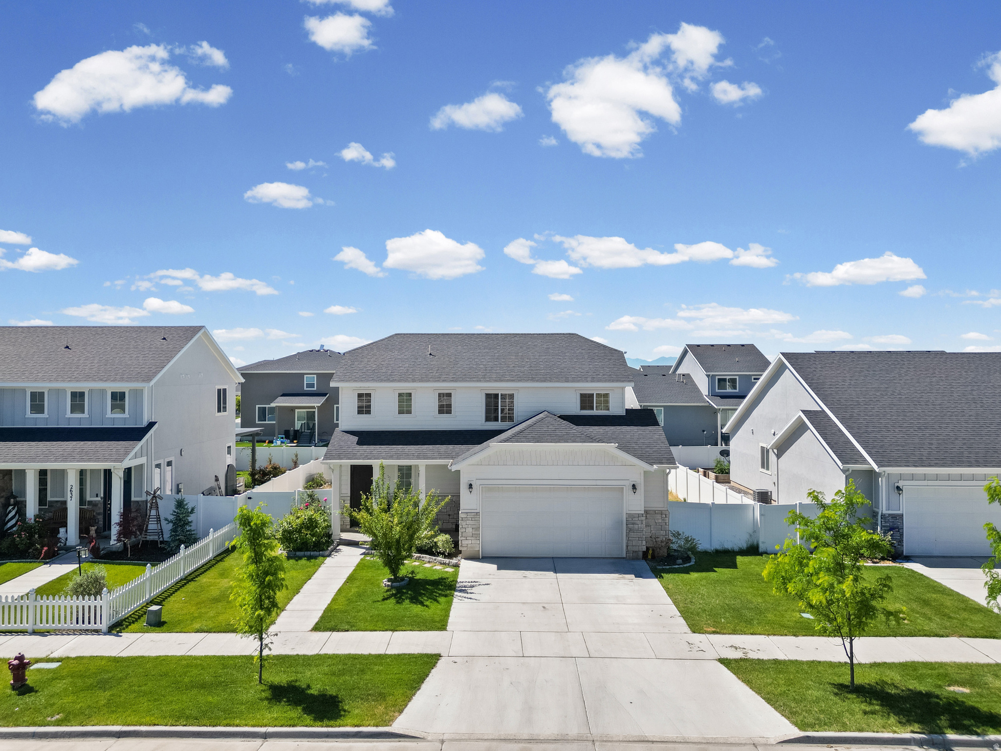 THE FIELDS - Residential