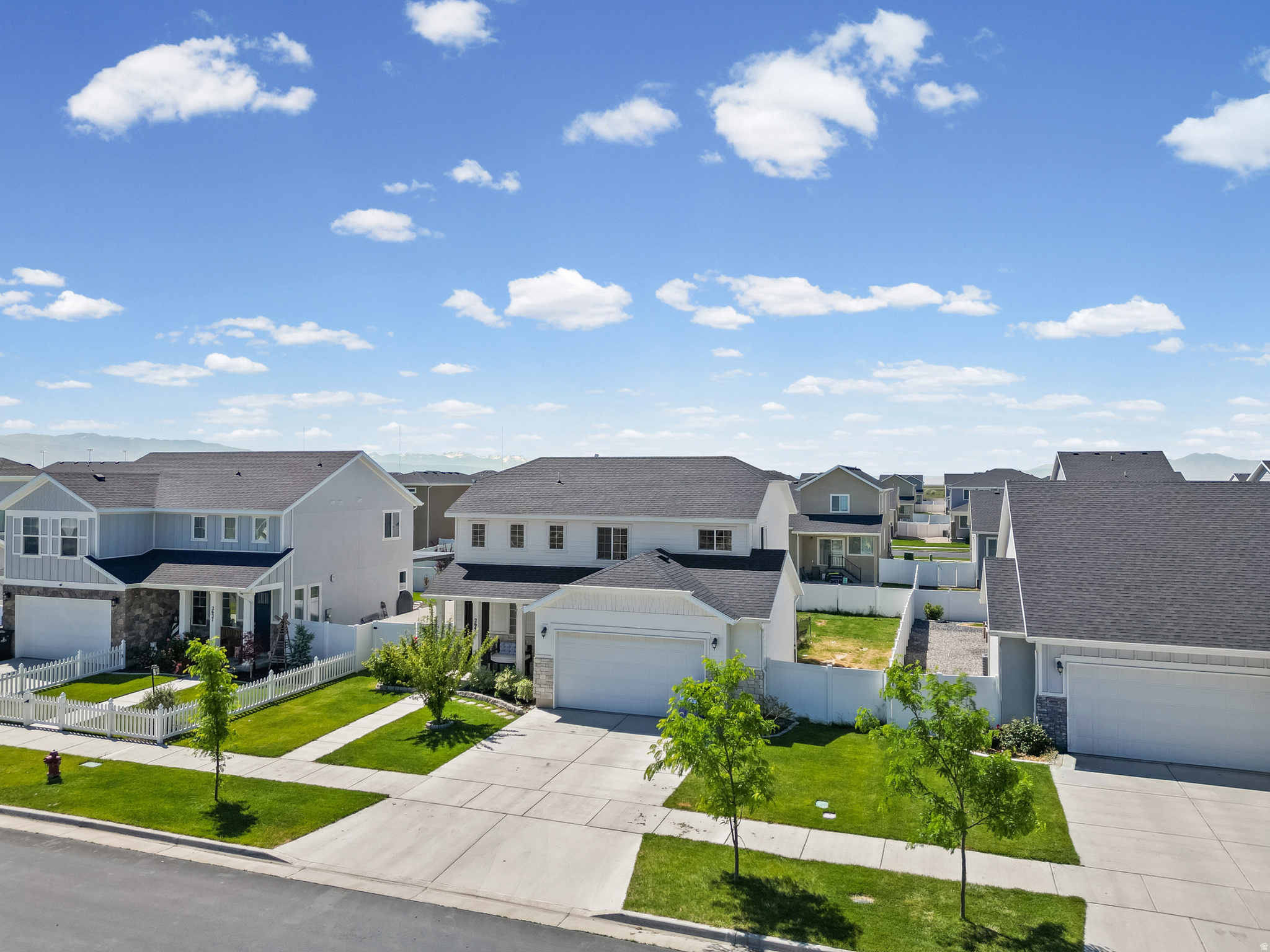 THE FIELDS - Residential