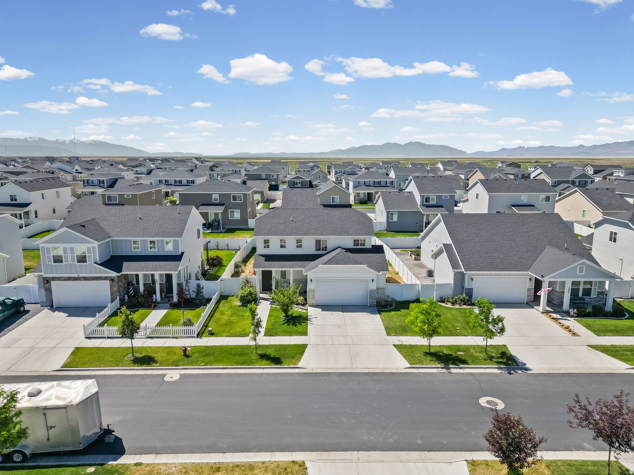 THE FIELDS - Residential