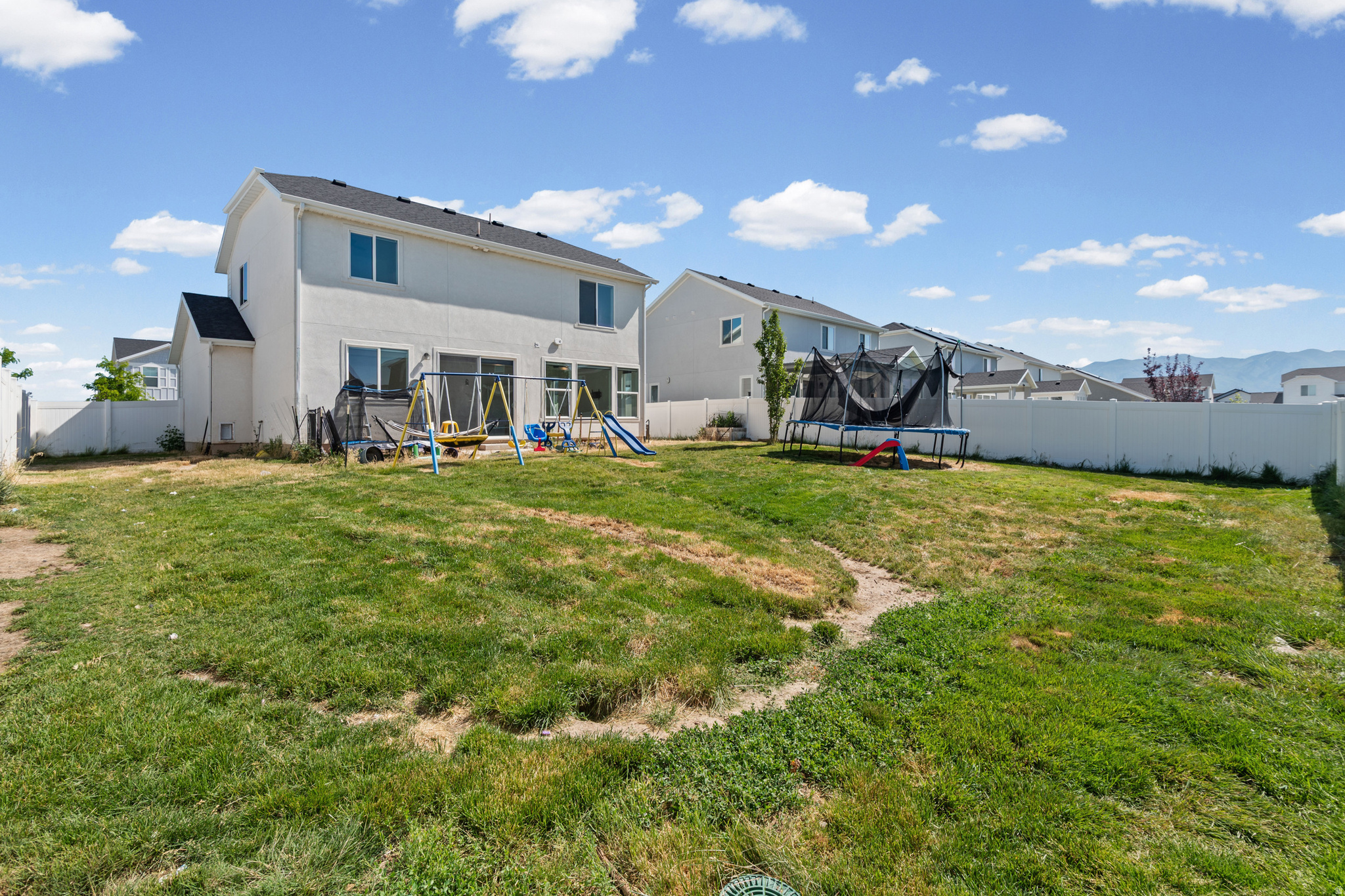 THE FIELDS - Residential