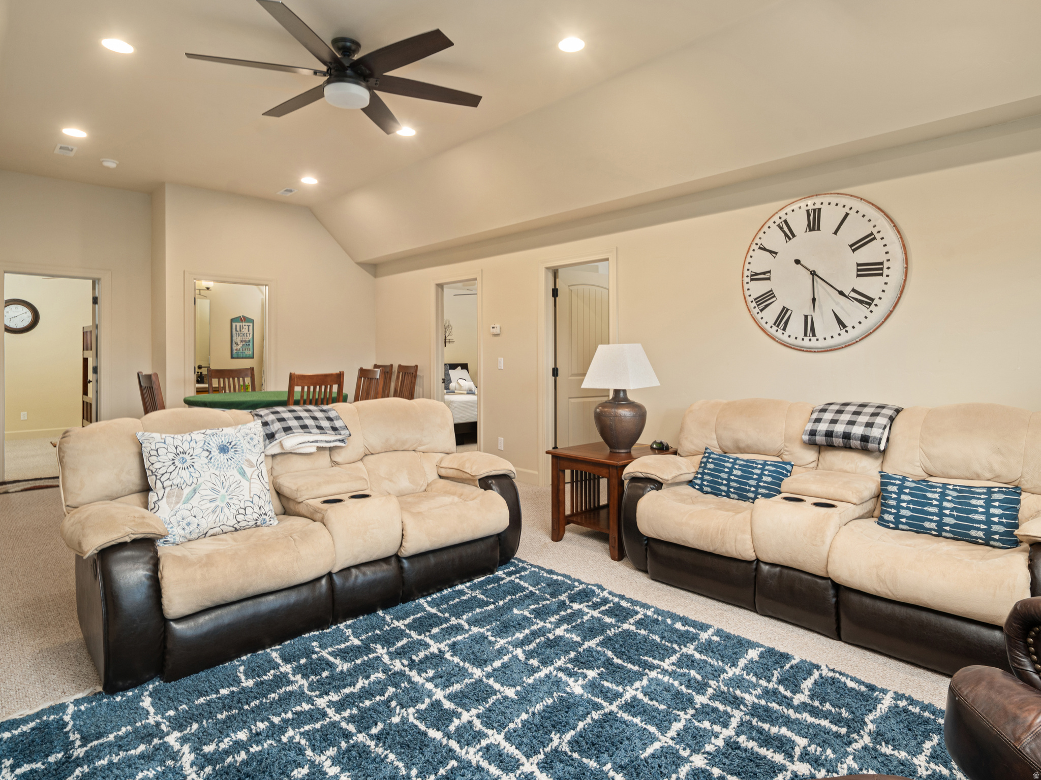 TRAPPERS RIDGE - Residential