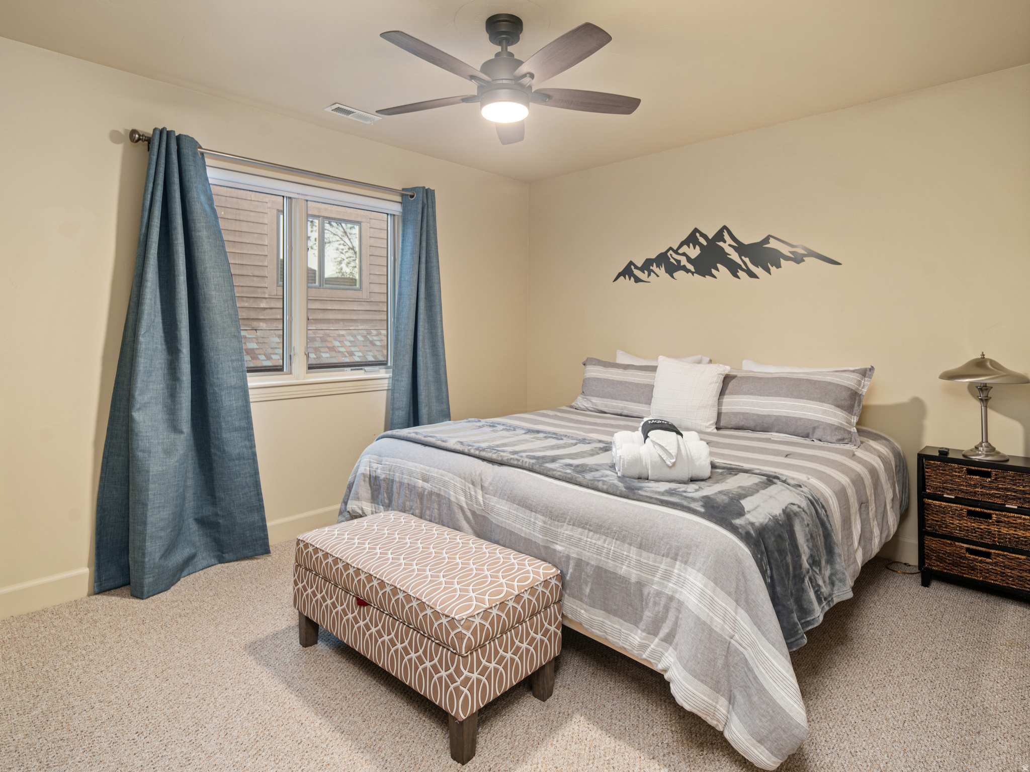 TRAPPERS RIDGE - Residential