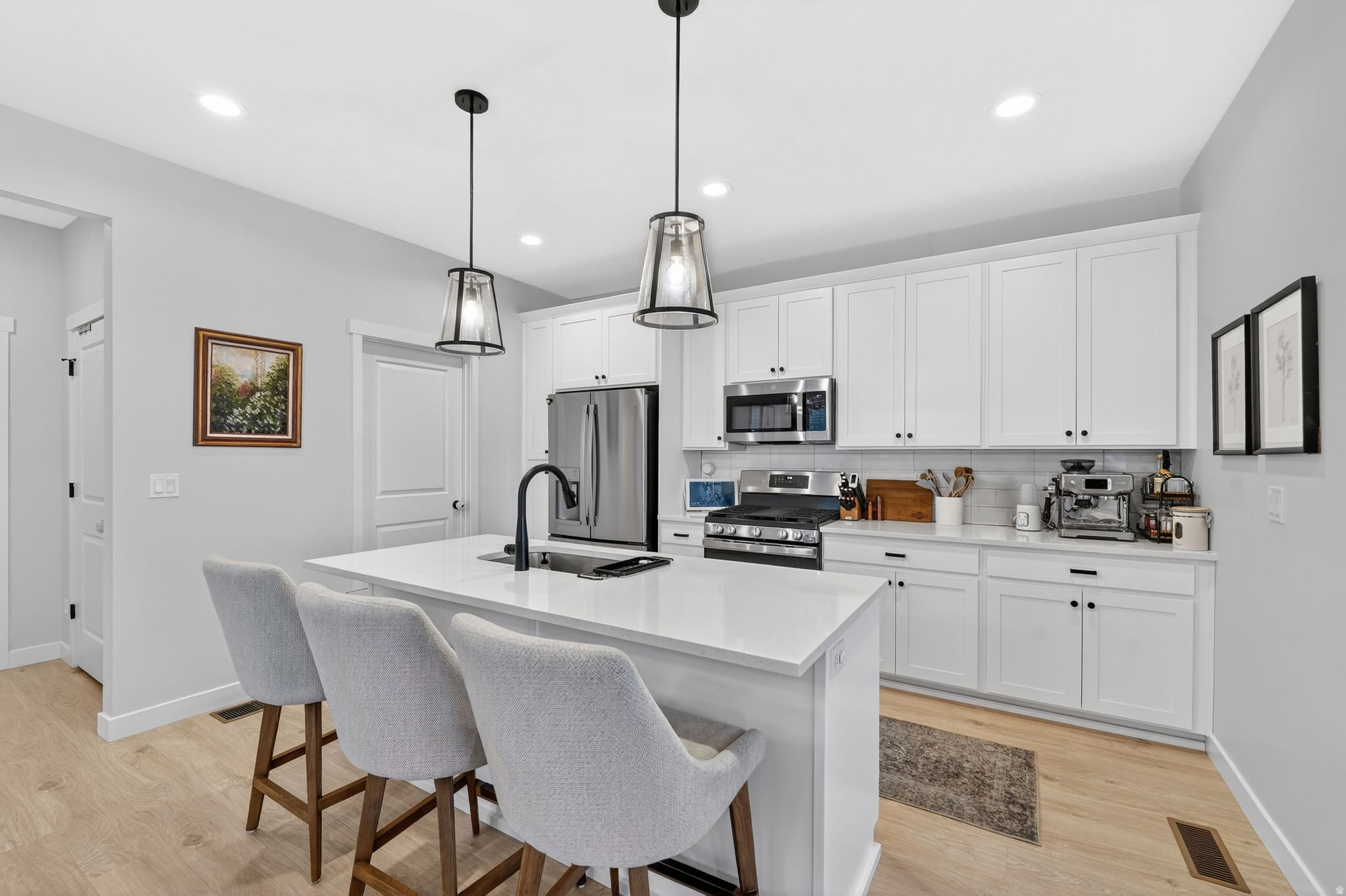 HILL FARMS - Residential