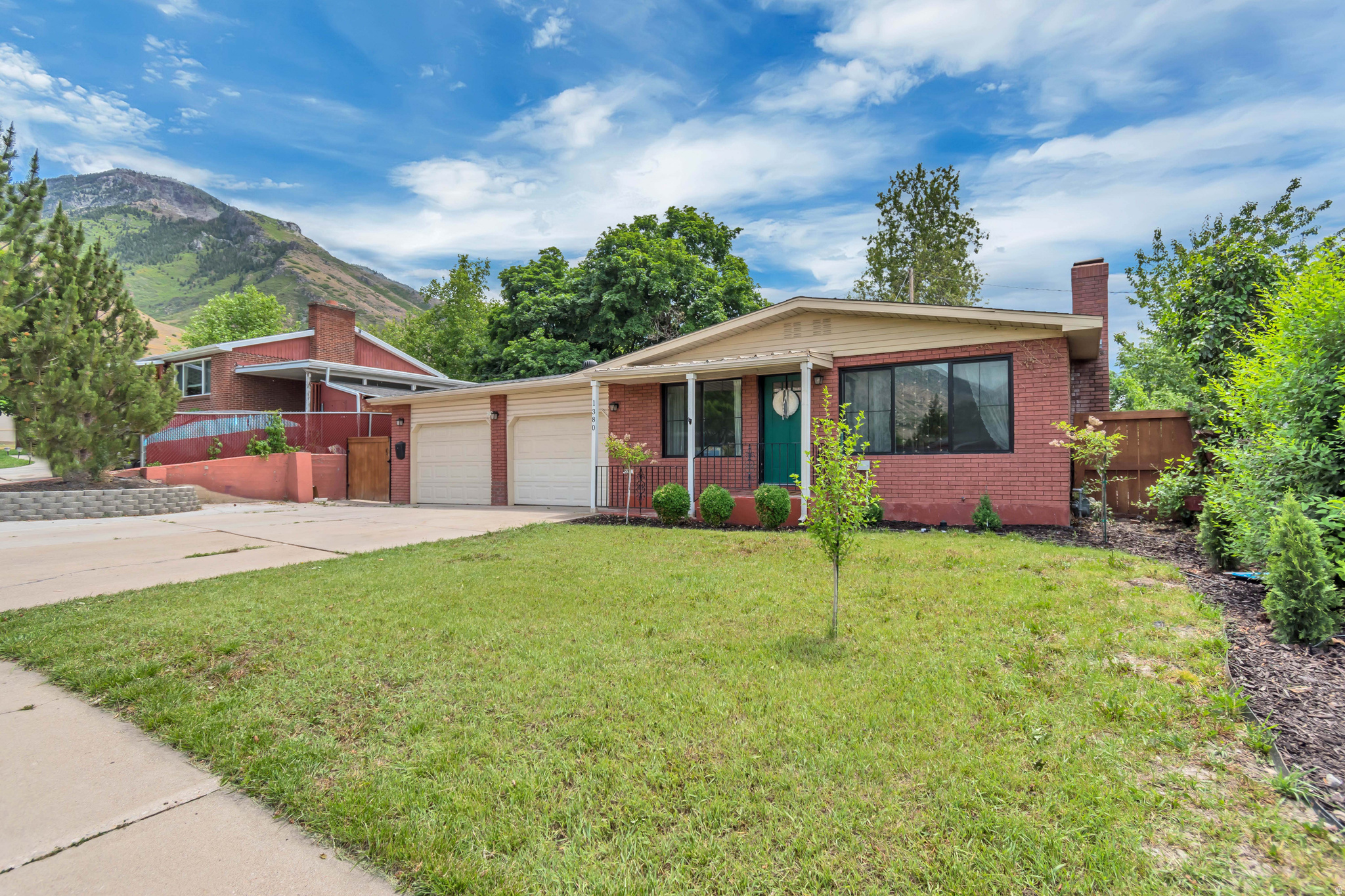 BONNEVILLE HEIGHTS - Residential