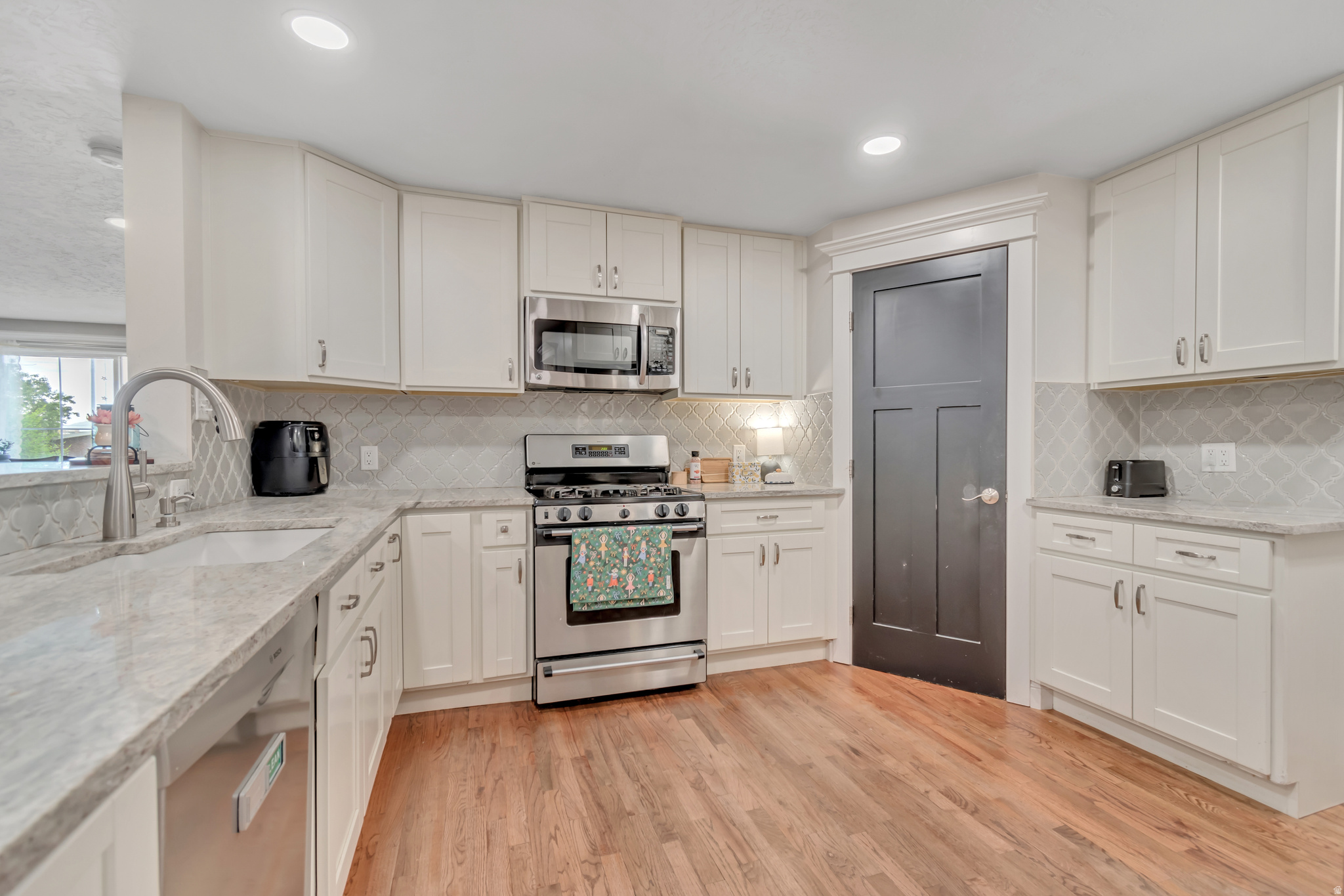 BONNEVILLE HEIGHTS - Residential