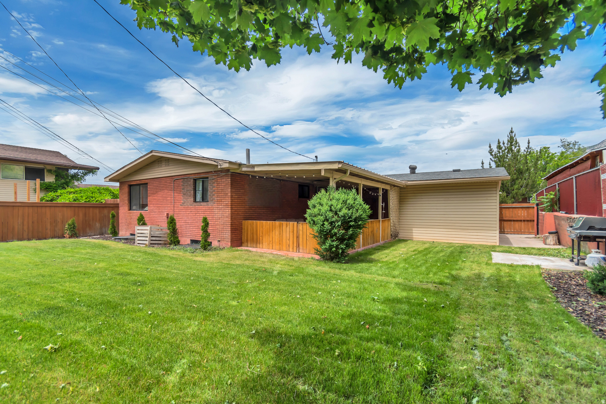 BONNEVILLE HEIGHTS - Residential