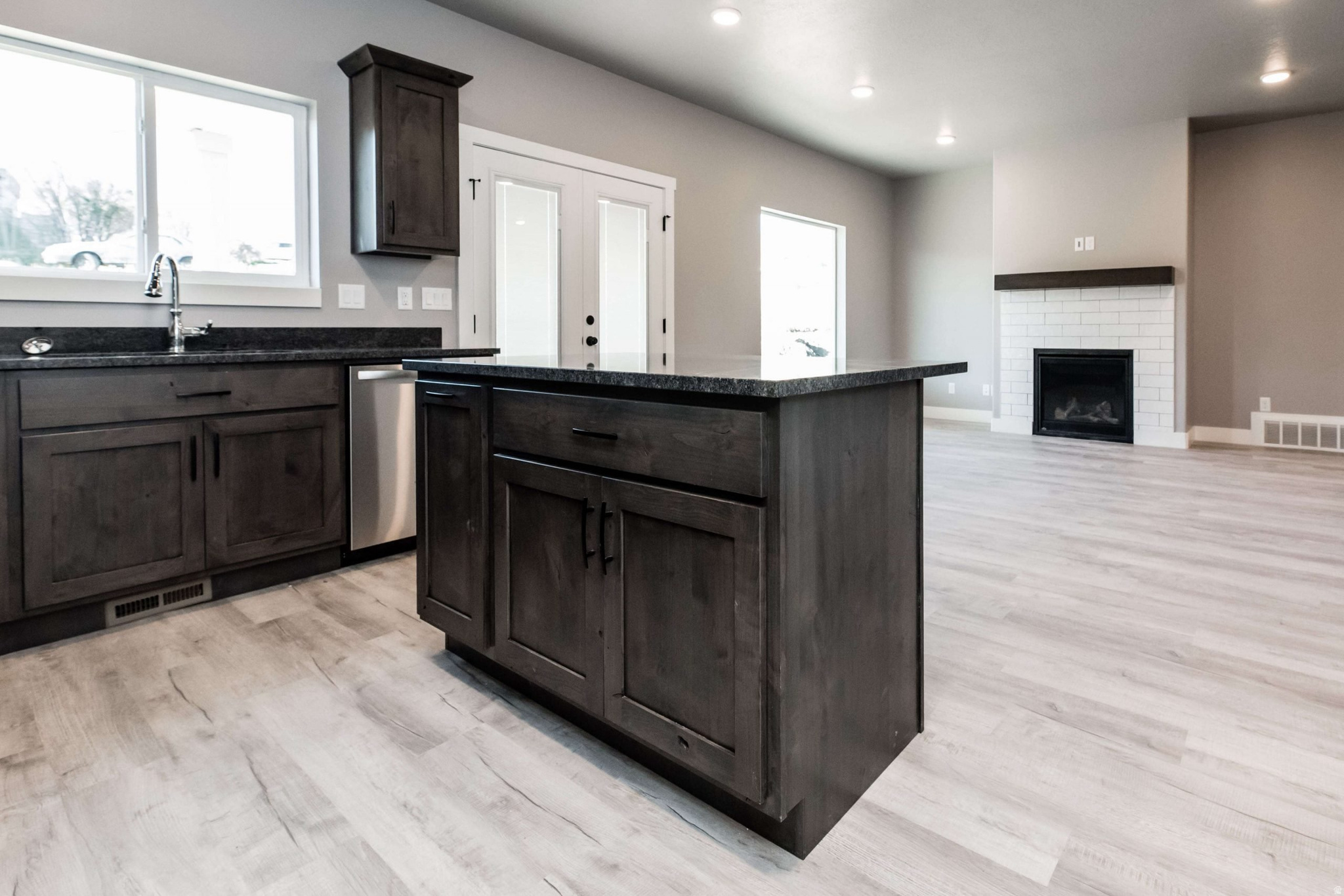 MOUNT STERLING FARMS - Residential