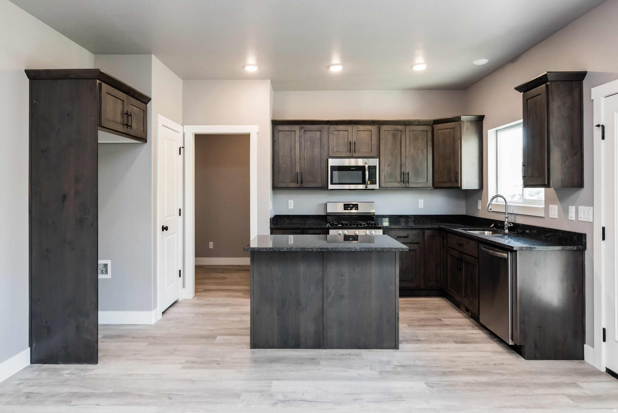 MOUNT STERLING FARMS - Residential