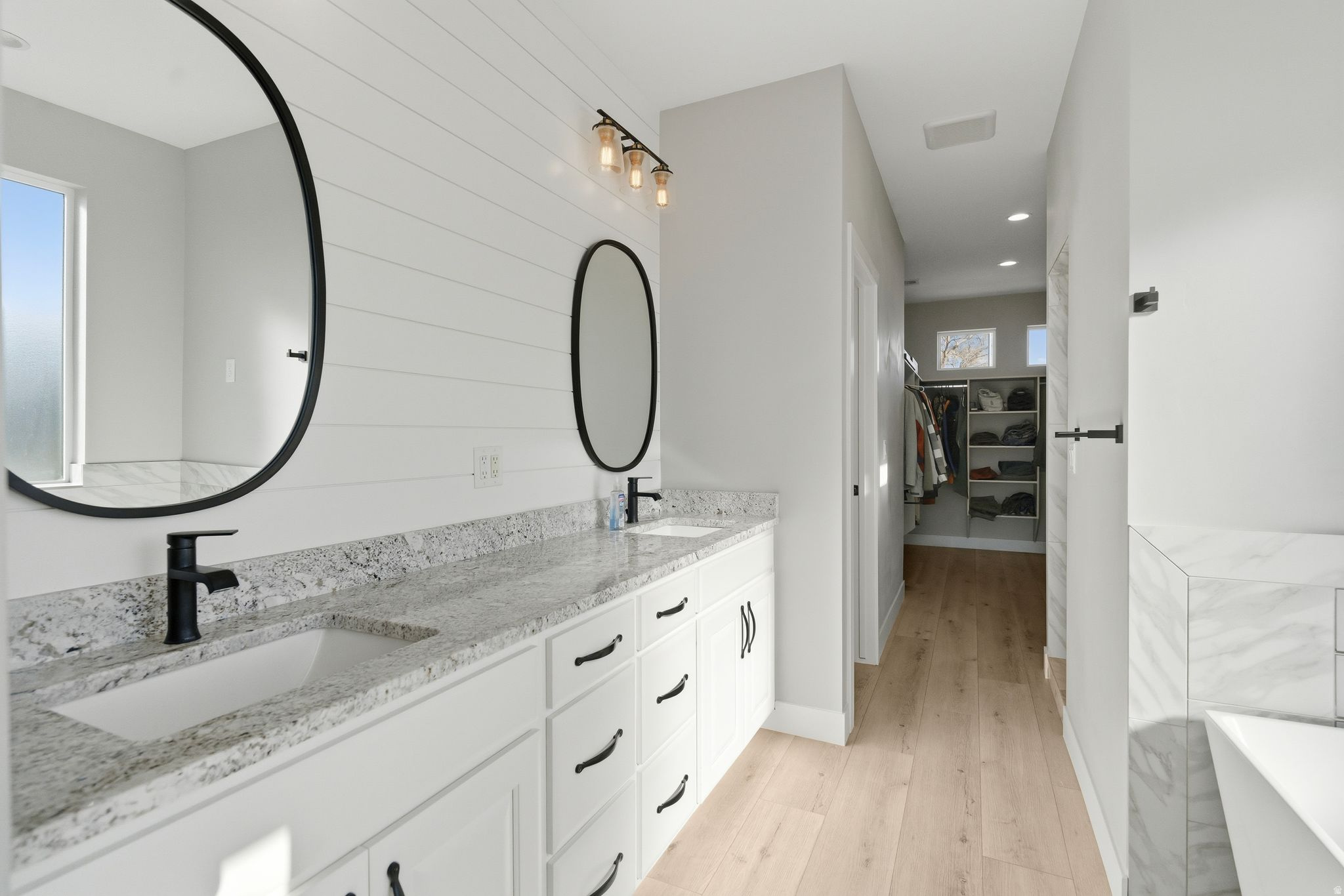 RED CLIFFS PARK ESTATES - Residential