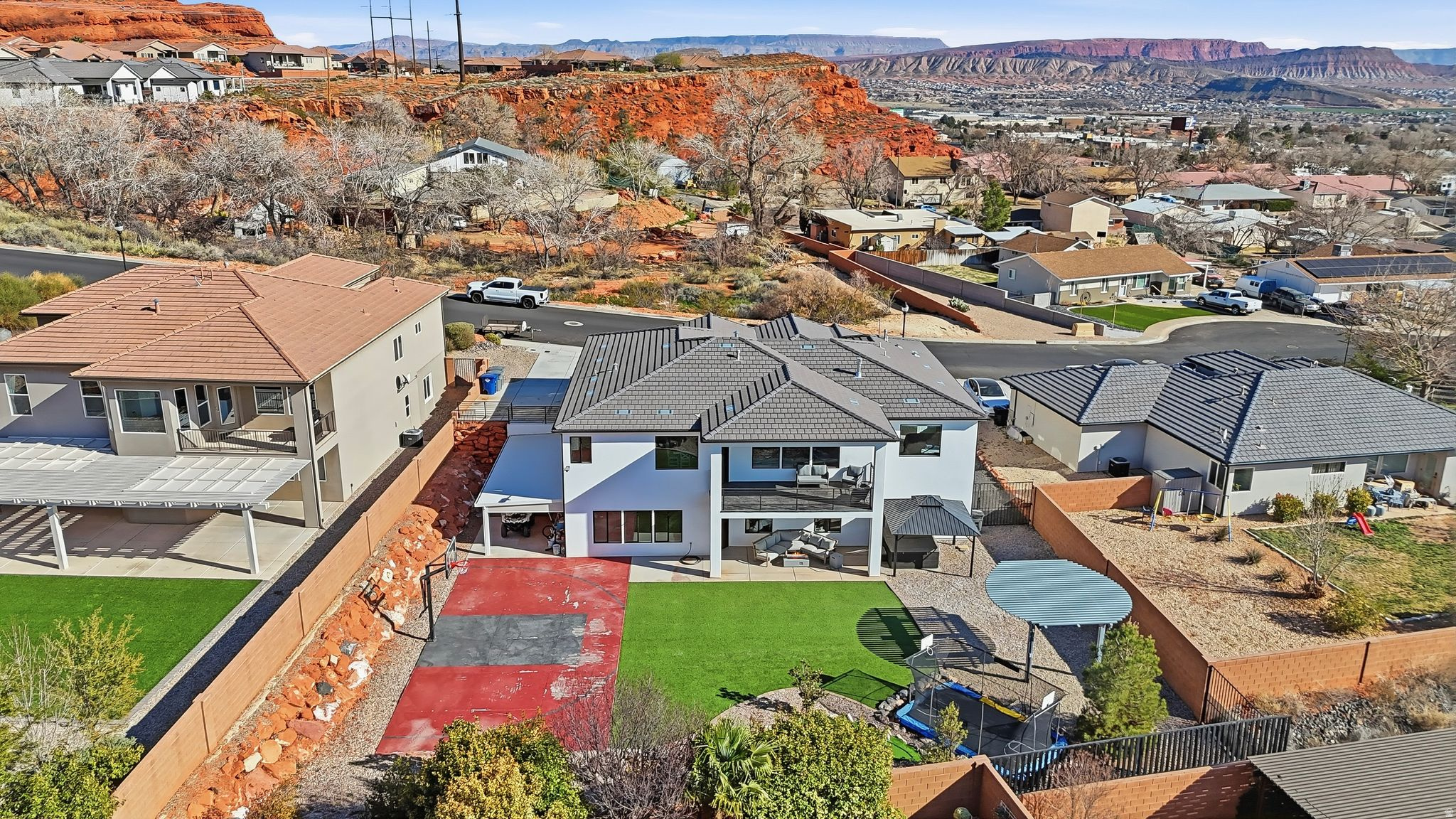 RED CLIFFS PARK ESTATES - Residential