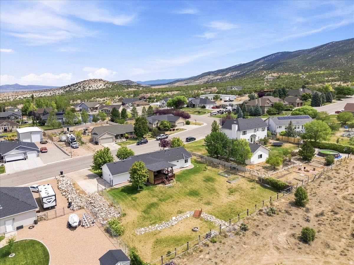 EAST POINTE ESTATES - Residential