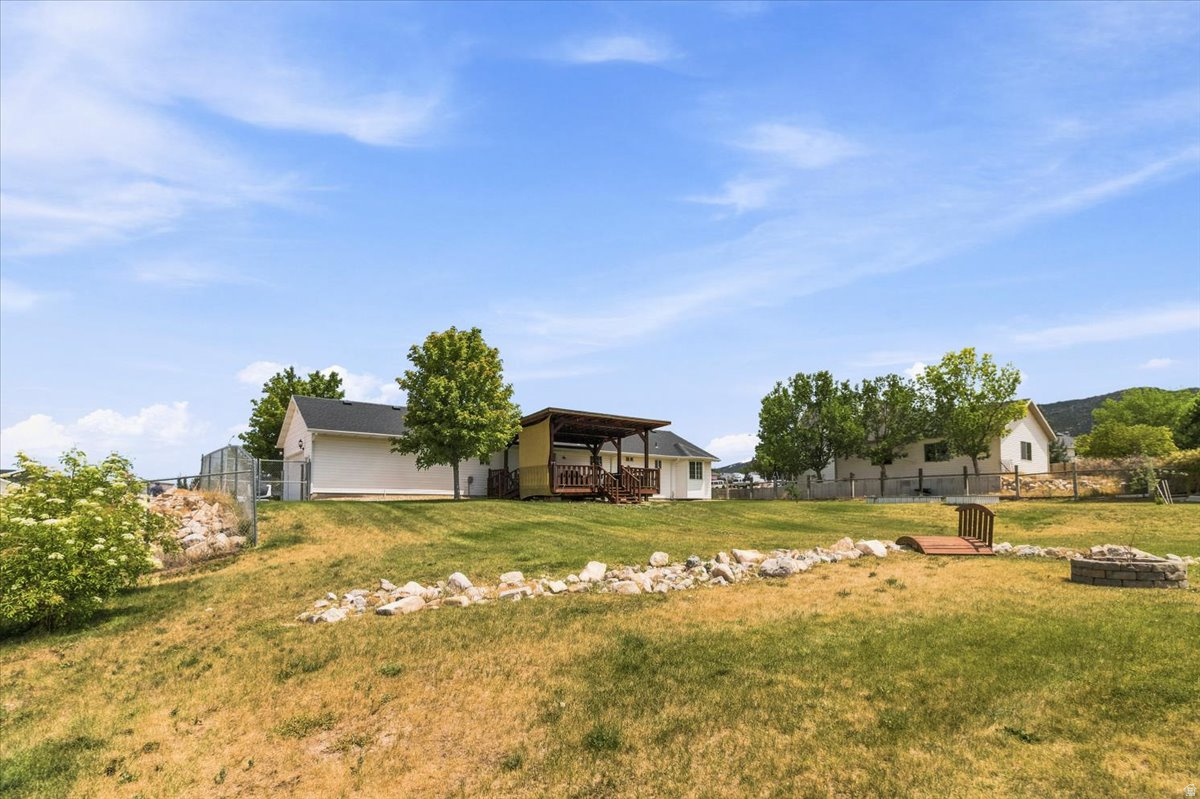 EAST POINTE ESTATES - Residential