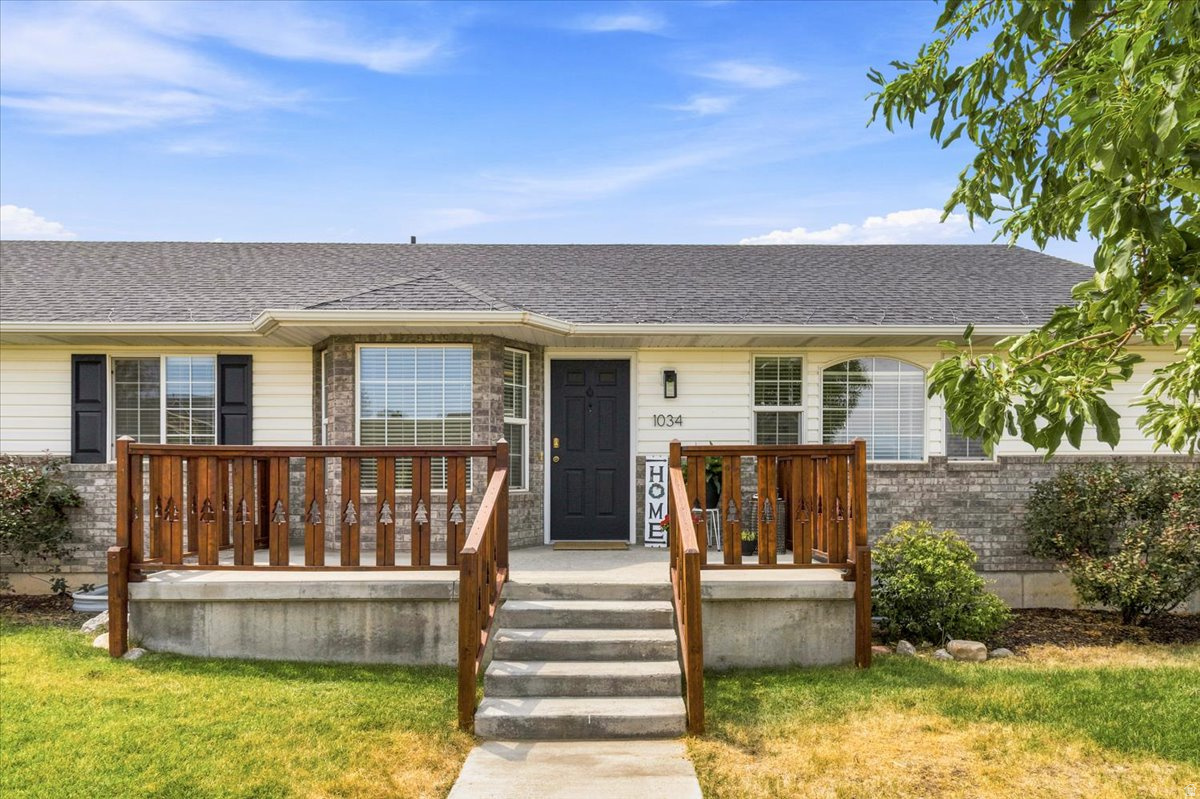 EAST POINTE ESTATES - Residential