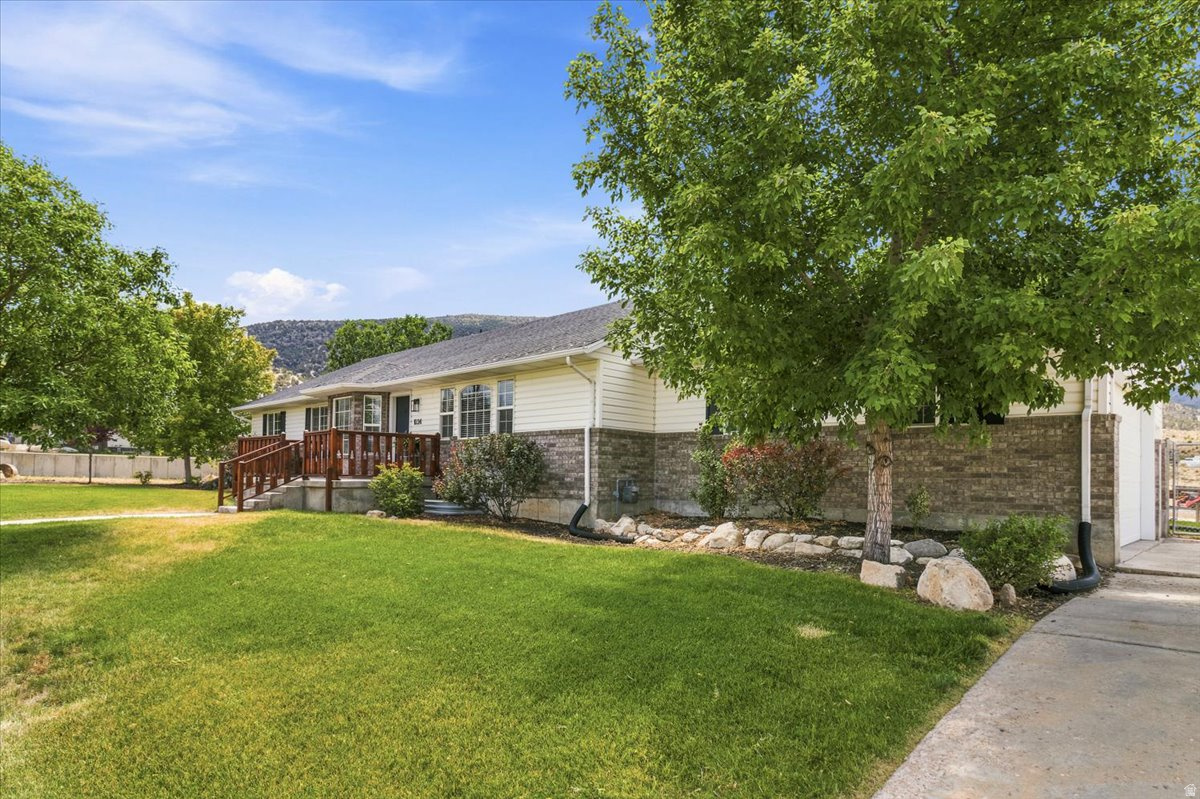 EAST POINTE ESTATES - Residential