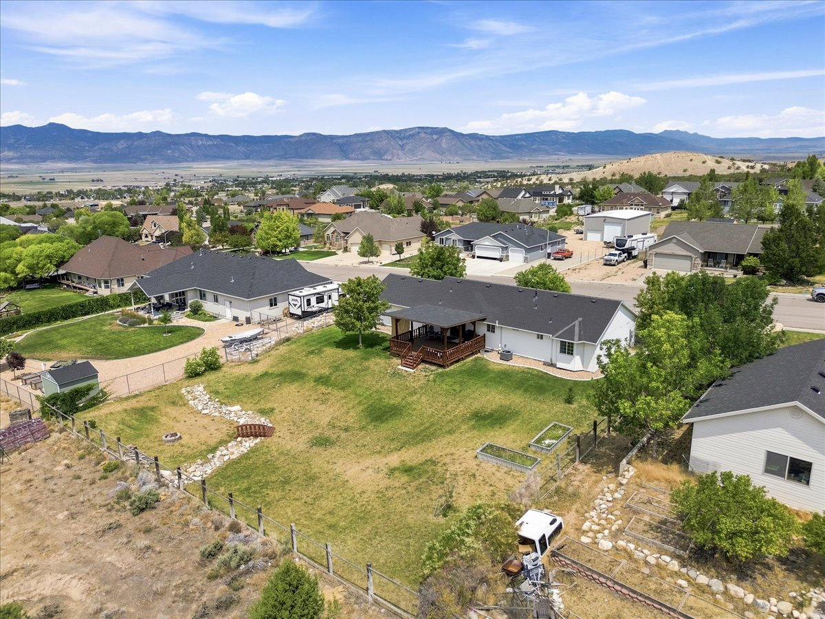 EAST POINTE ESTATES - Residential