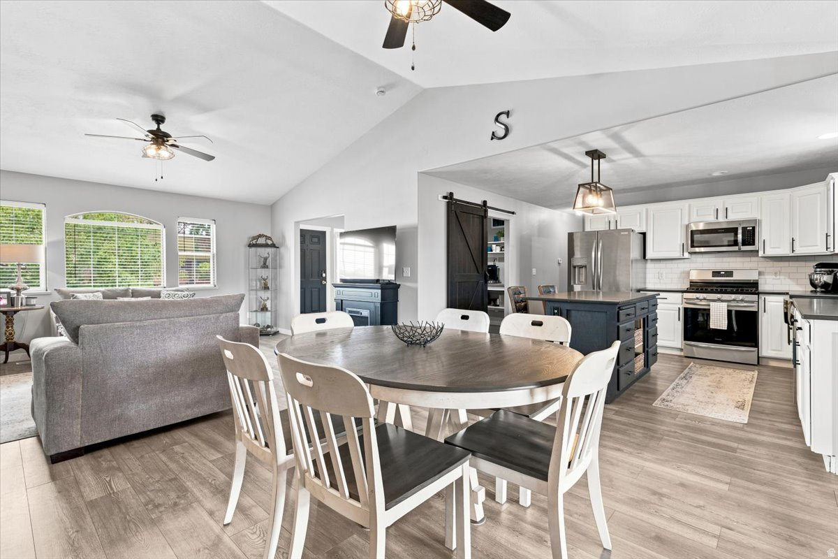 EAST POINTE ESTATES - Residential