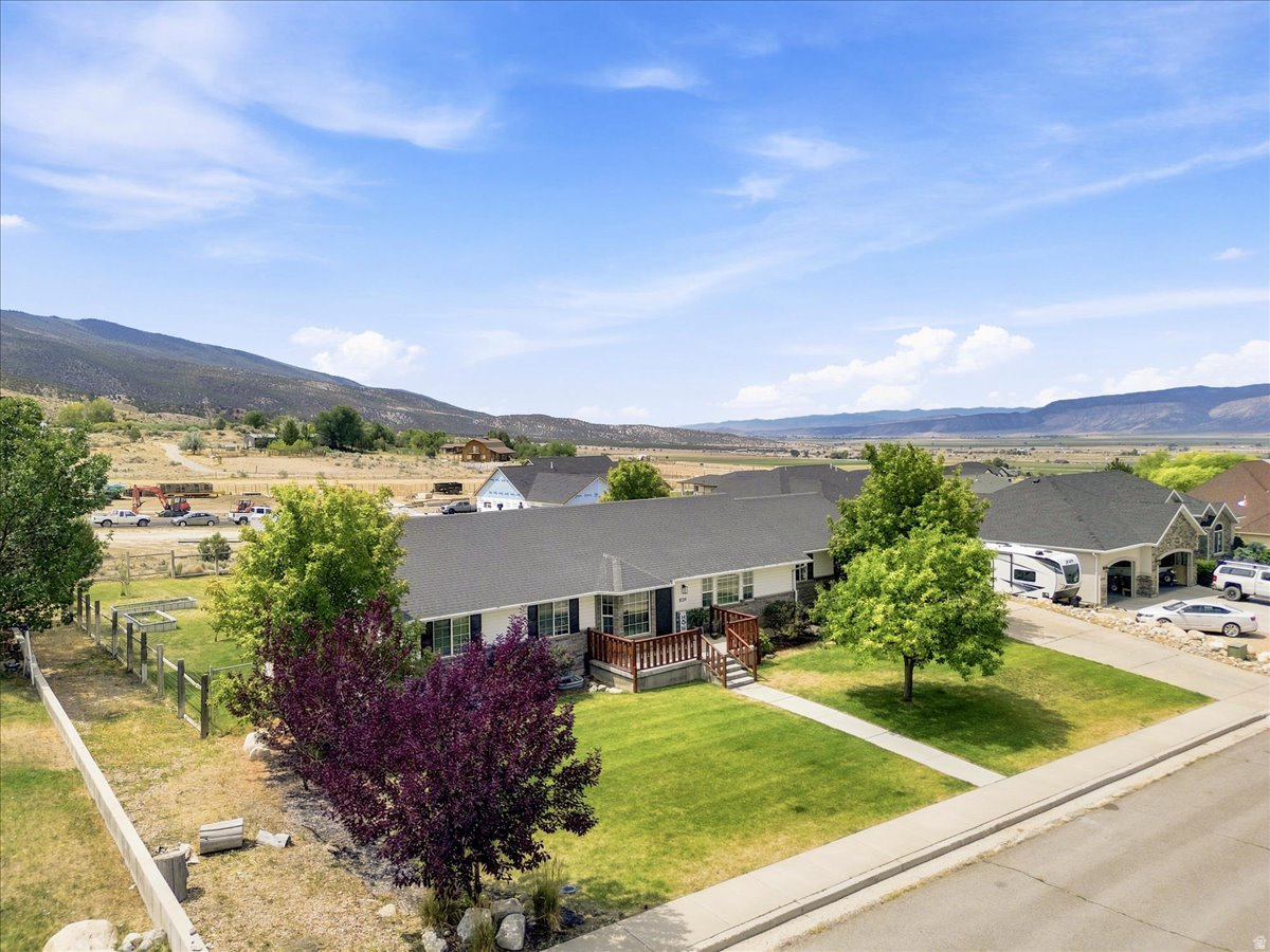 EAST POINTE ESTATES - Residential