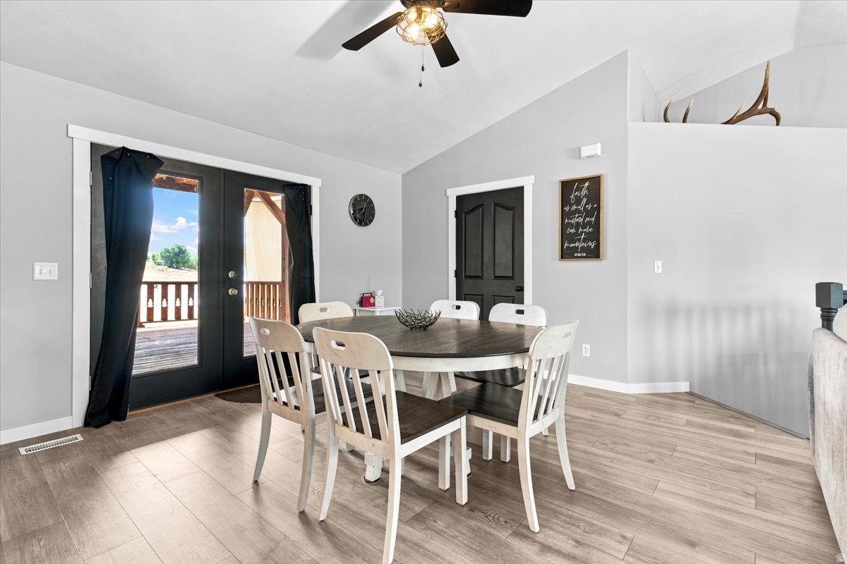 EAST POINTE ESTATES - Residential