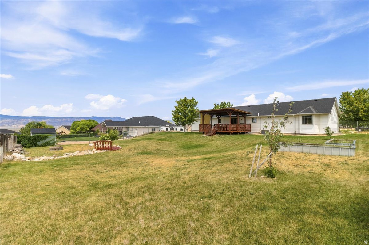 EAST POINTE ESTATES - Residential