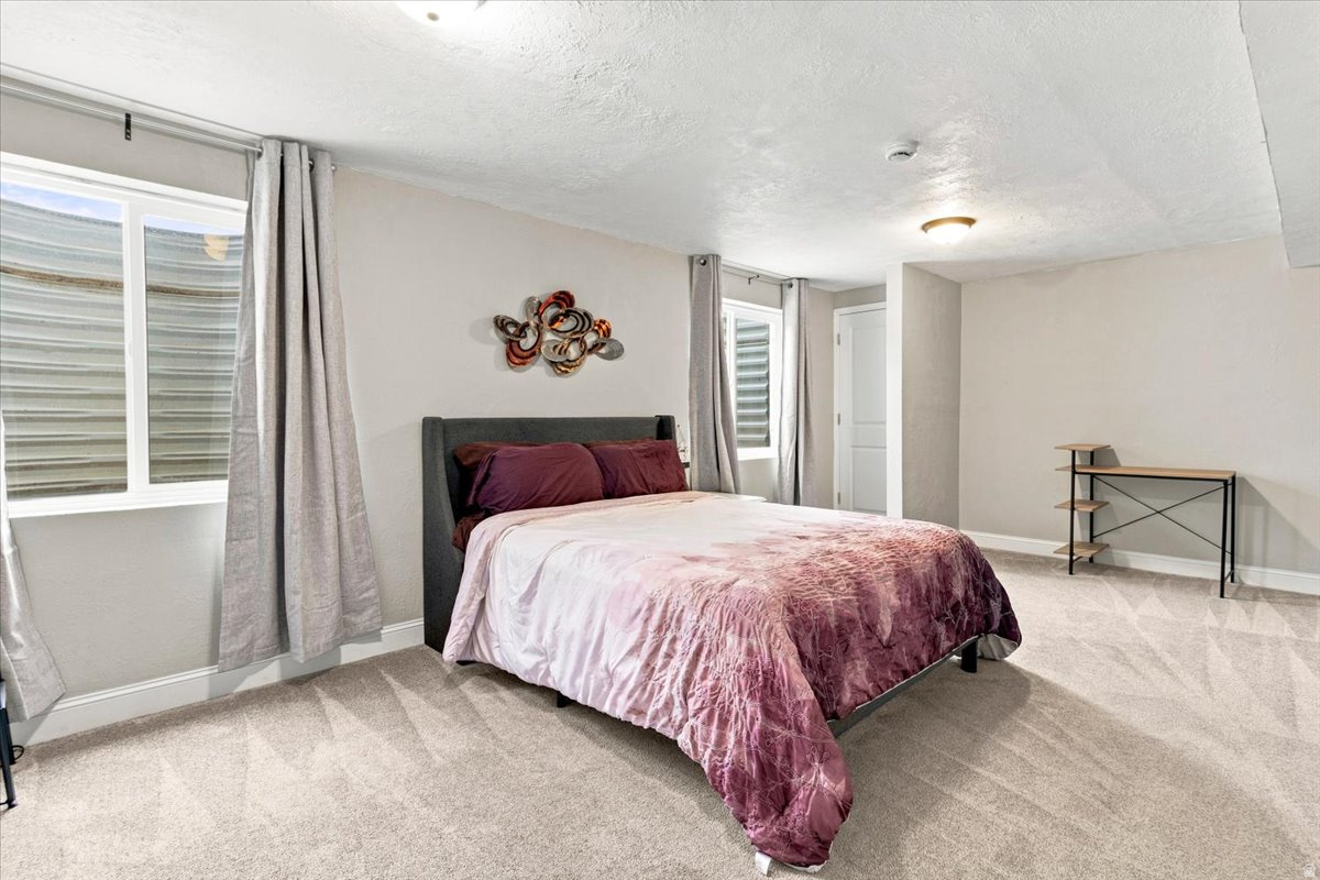 EAST POINTE ESTATES - Residential