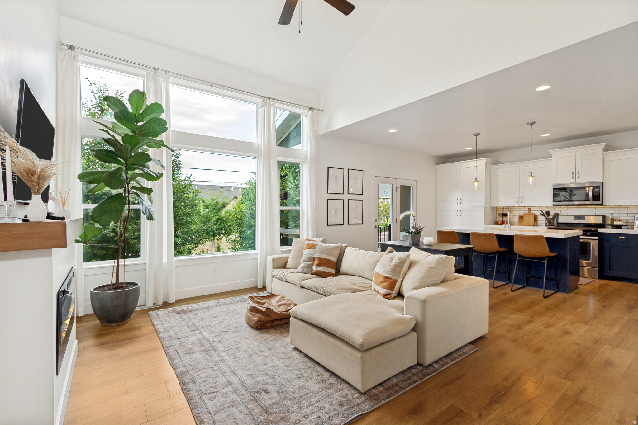 VILLAGES ON WINCHESTER - Residential