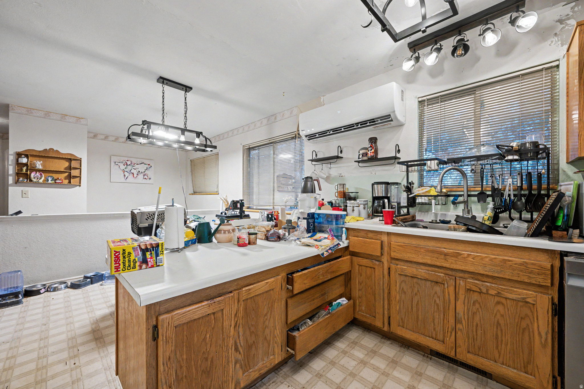 CRESTVIEW VILLAGE - Residential
