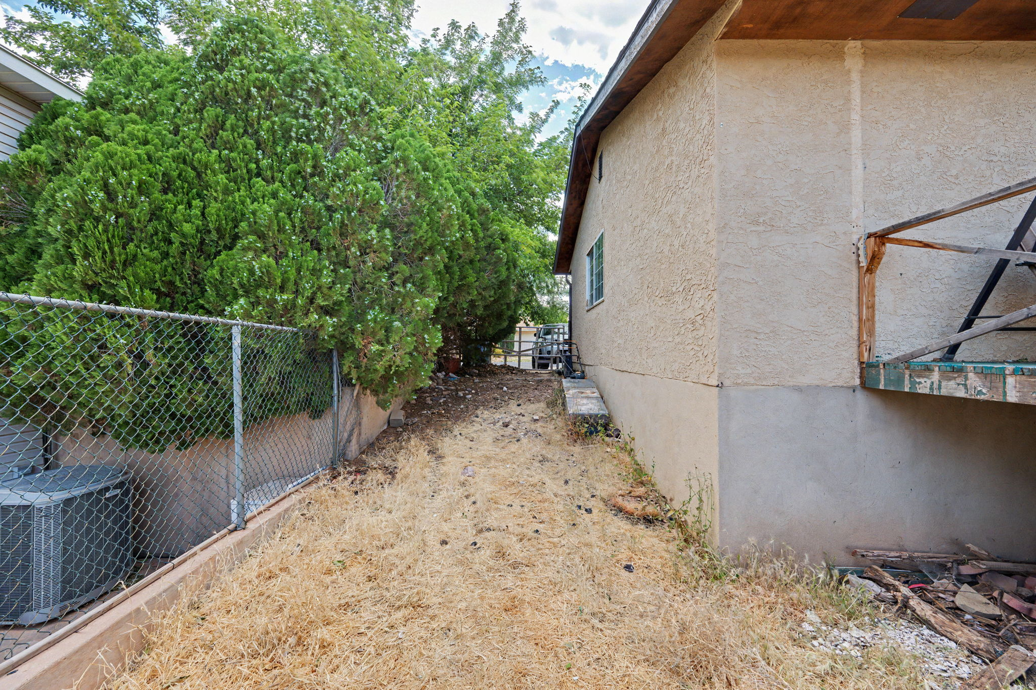 CRESTVIEW VILLAGE - Residential