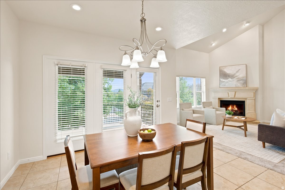 TOWNS AT IVORY HIGHLANDS - Residential
