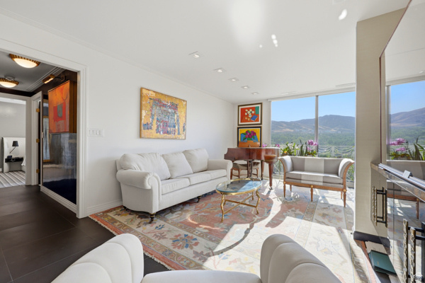 BONNEVILLE TOWER - Residential
