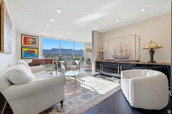 BONNEVILLE TOWER - Residential