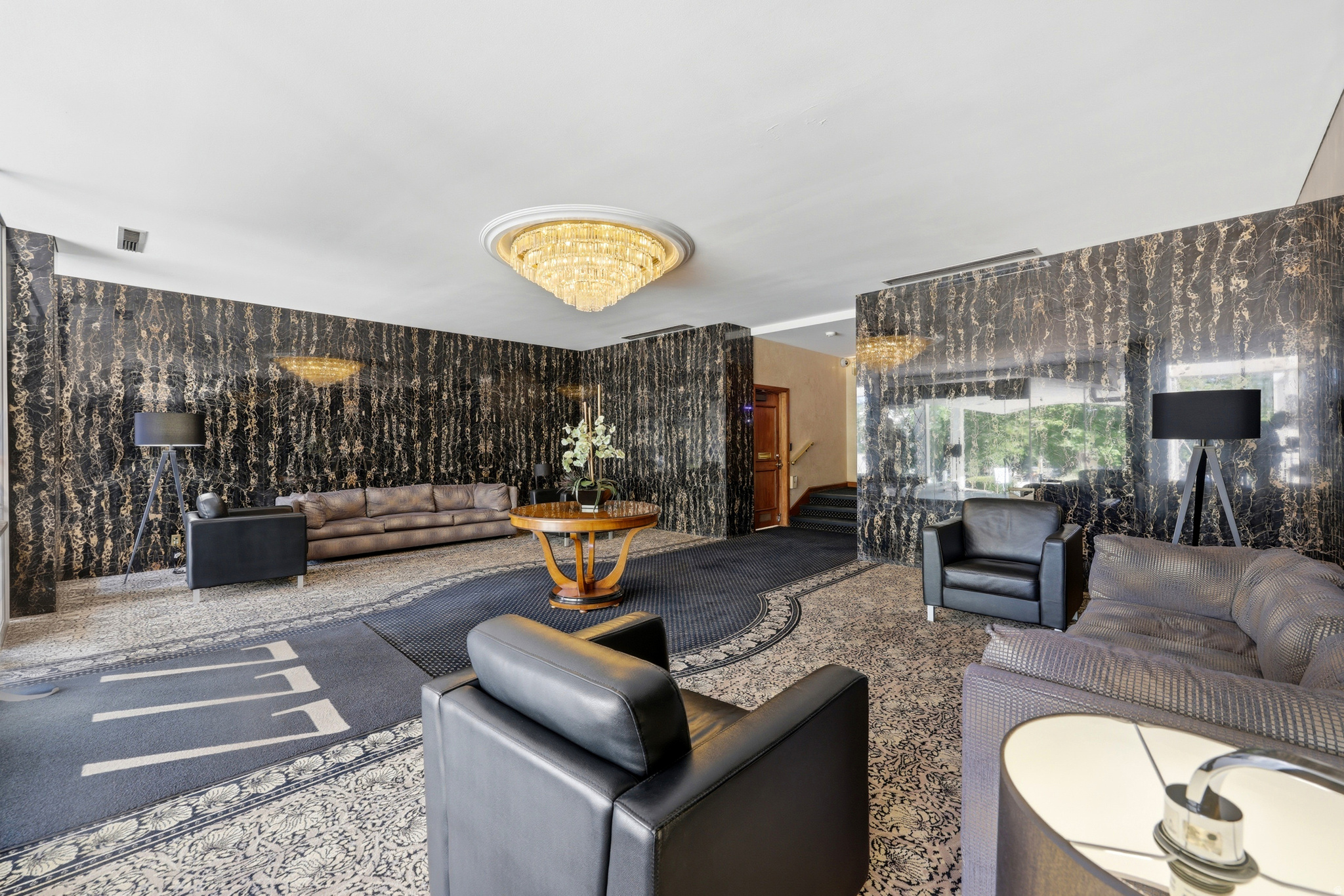 BONNEVILLE TOWER - Residential