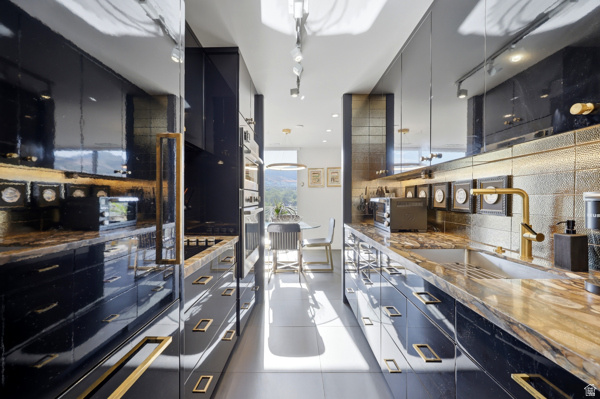 BONNEVILLE TOWER - Residential