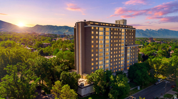 BONNEVILLE TOWER - Residential