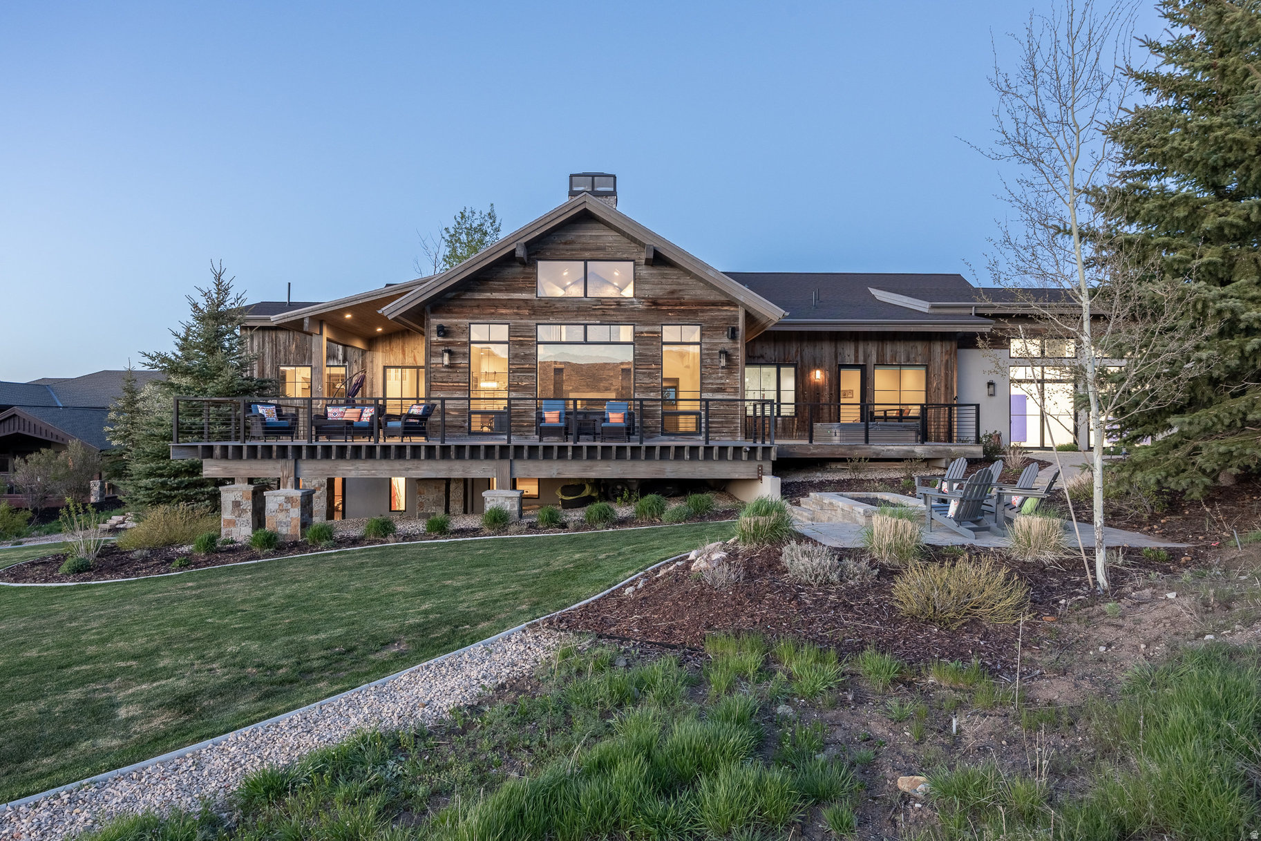 MOUNTAIN RANCH ESTATES - Residential