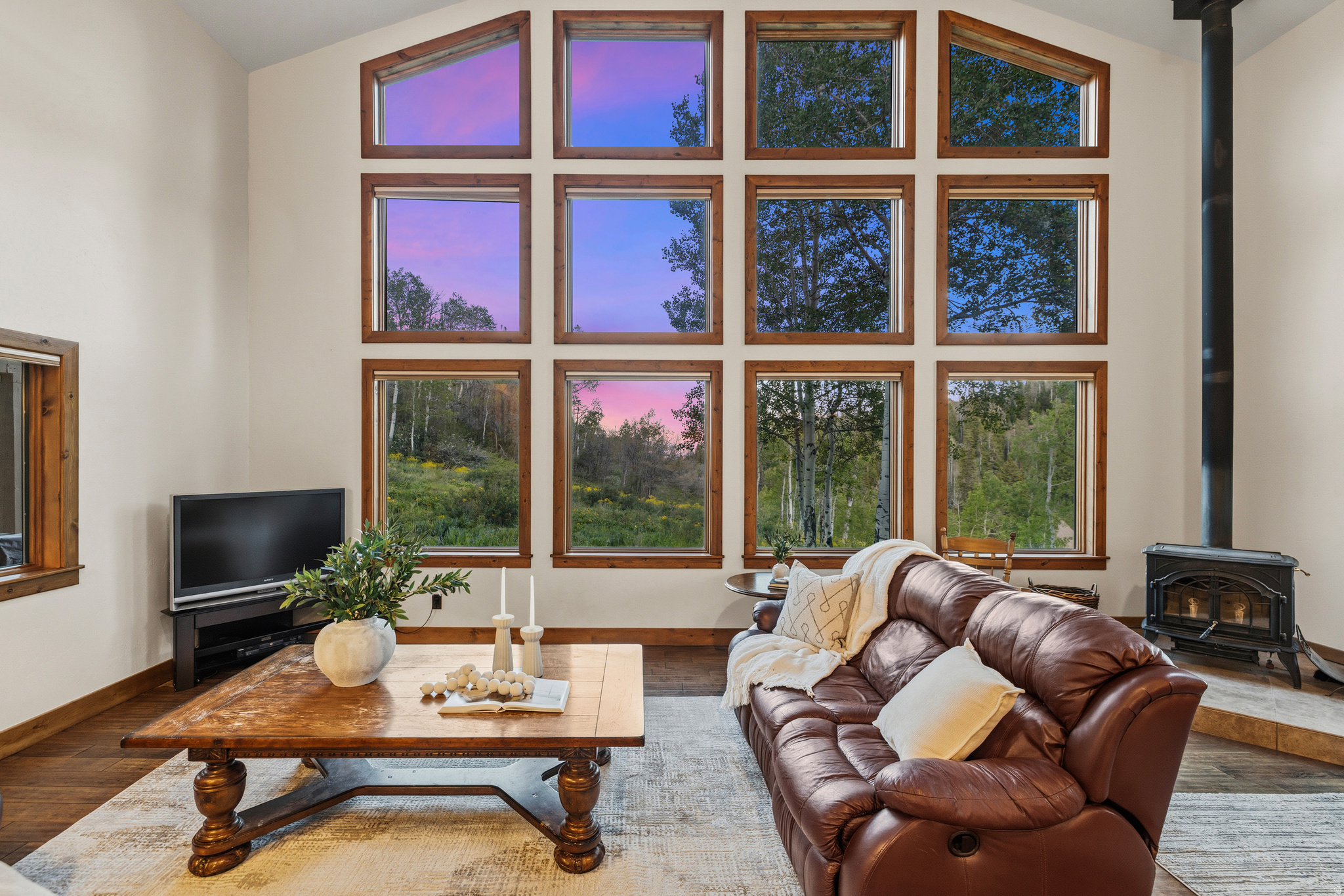 PINE MEADOWS - Residential