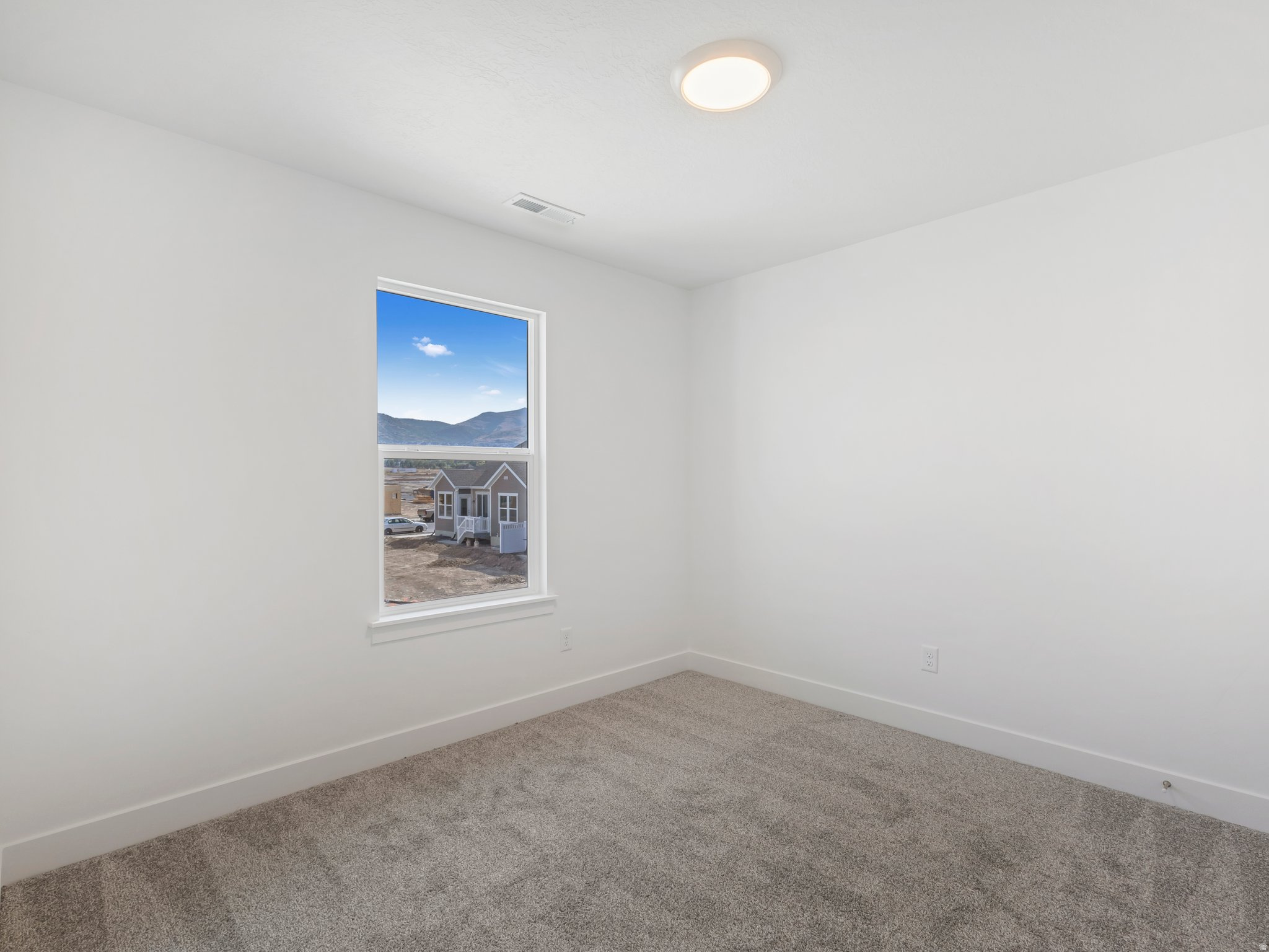 MOUNTAIN RIDGE - Residential