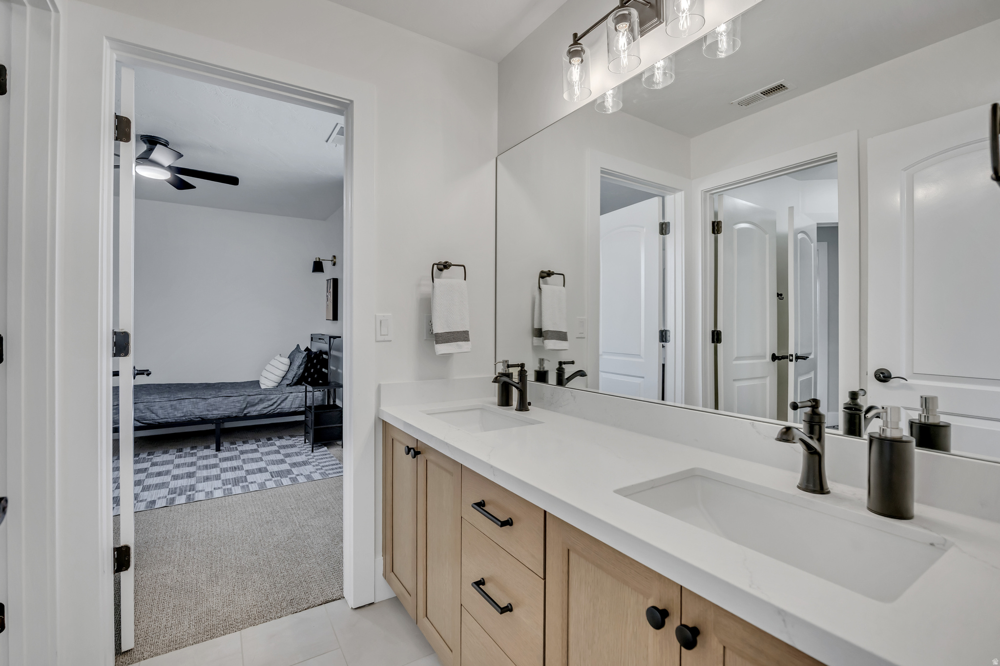 BEACON HILL - Residential