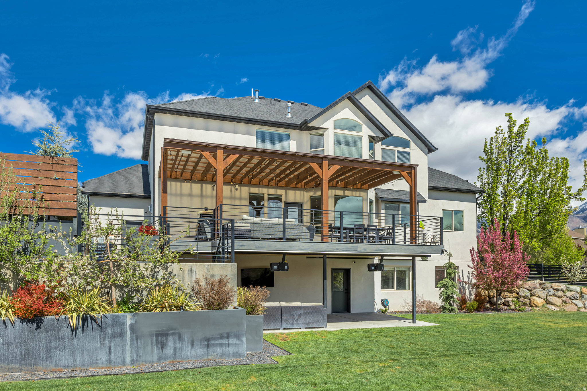 BEACON HILL - Residential