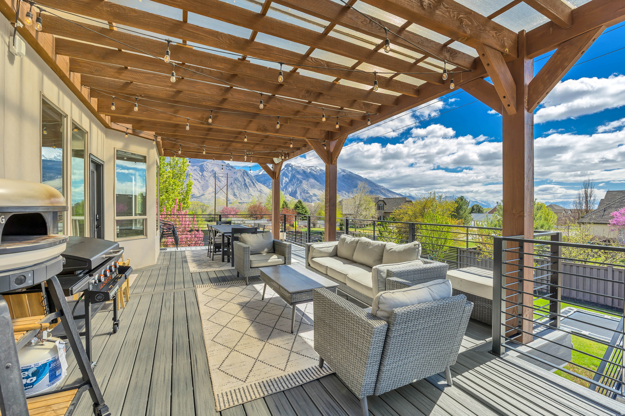 BEACON HILL - Residential