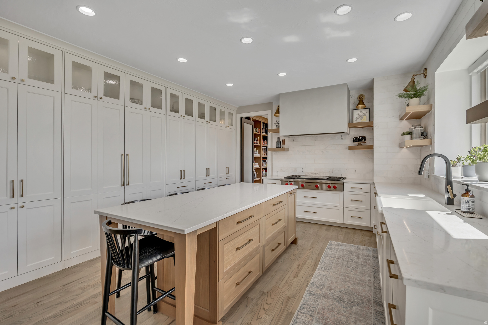 BEACON HILL - Residential