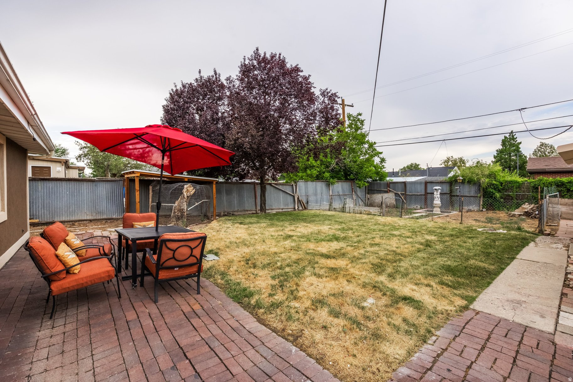 HILLSDALE - Residential
