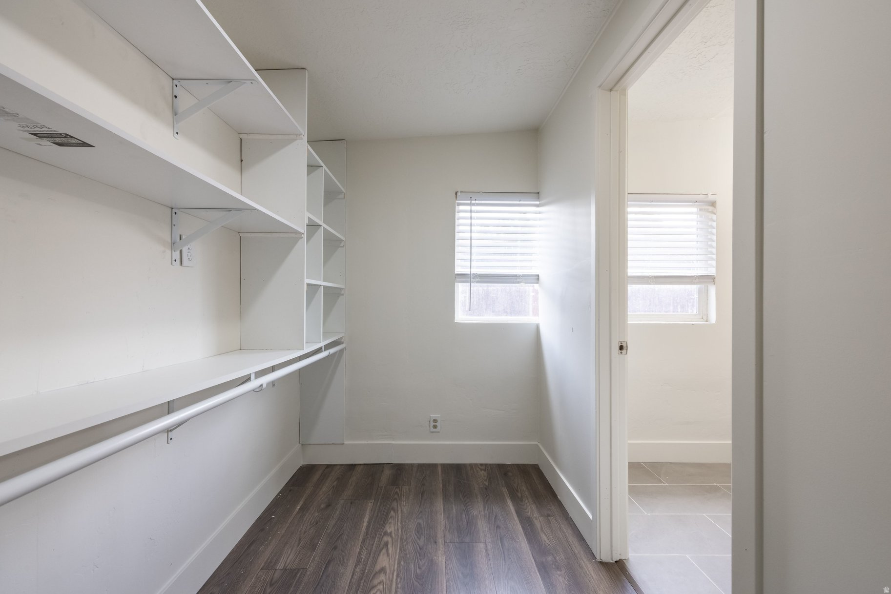 HILLSDALE - Residential