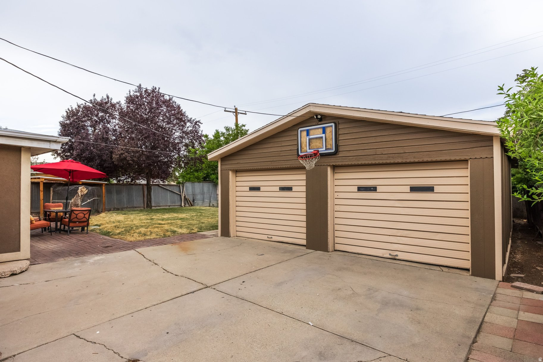 HILLSDALE - Residential