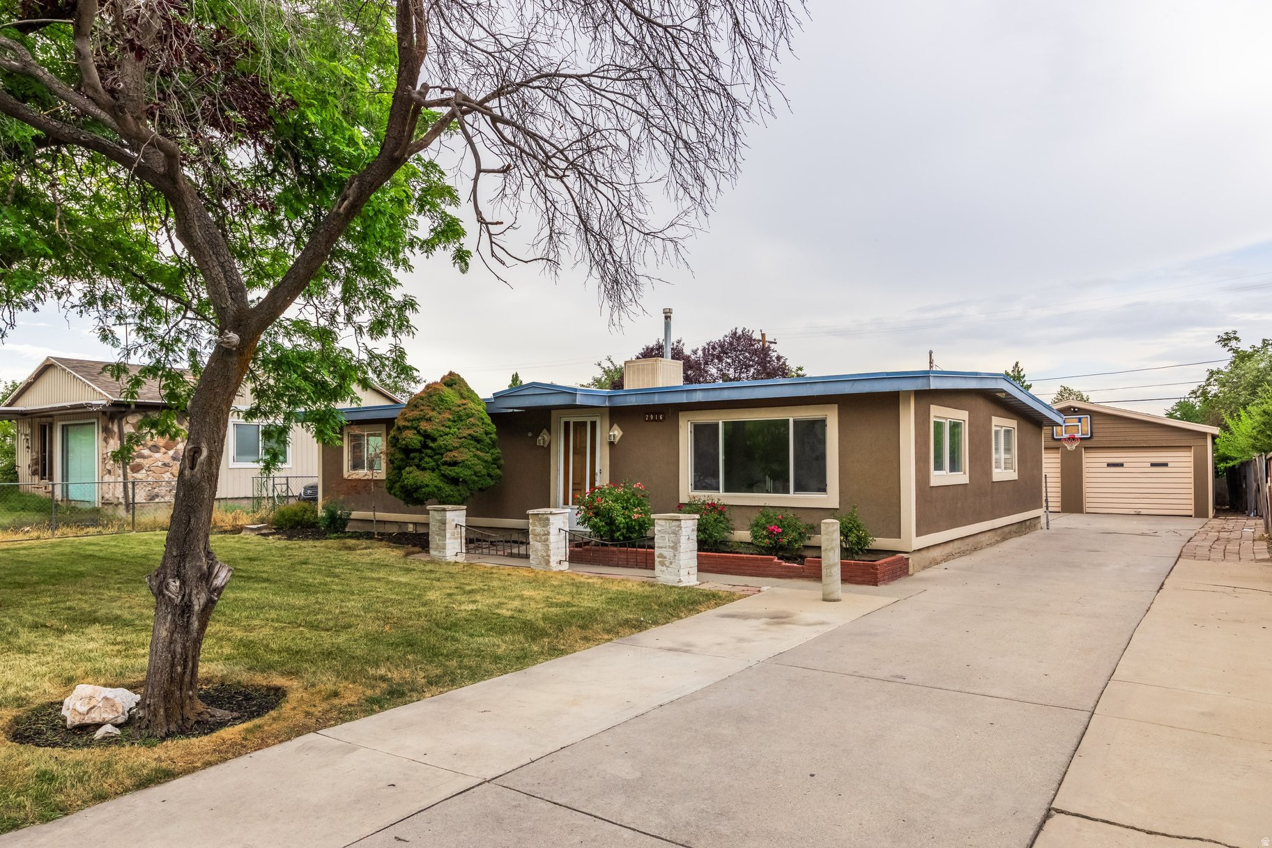 HILLSDALE - Residential