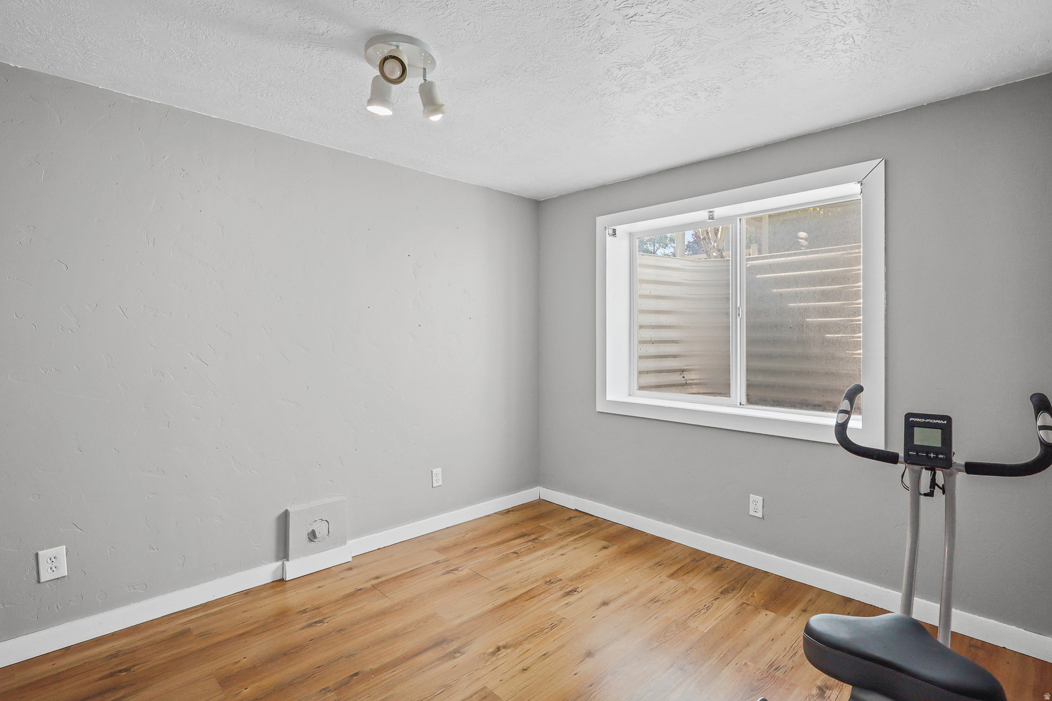 OVERLAKE ESTATES - Residential