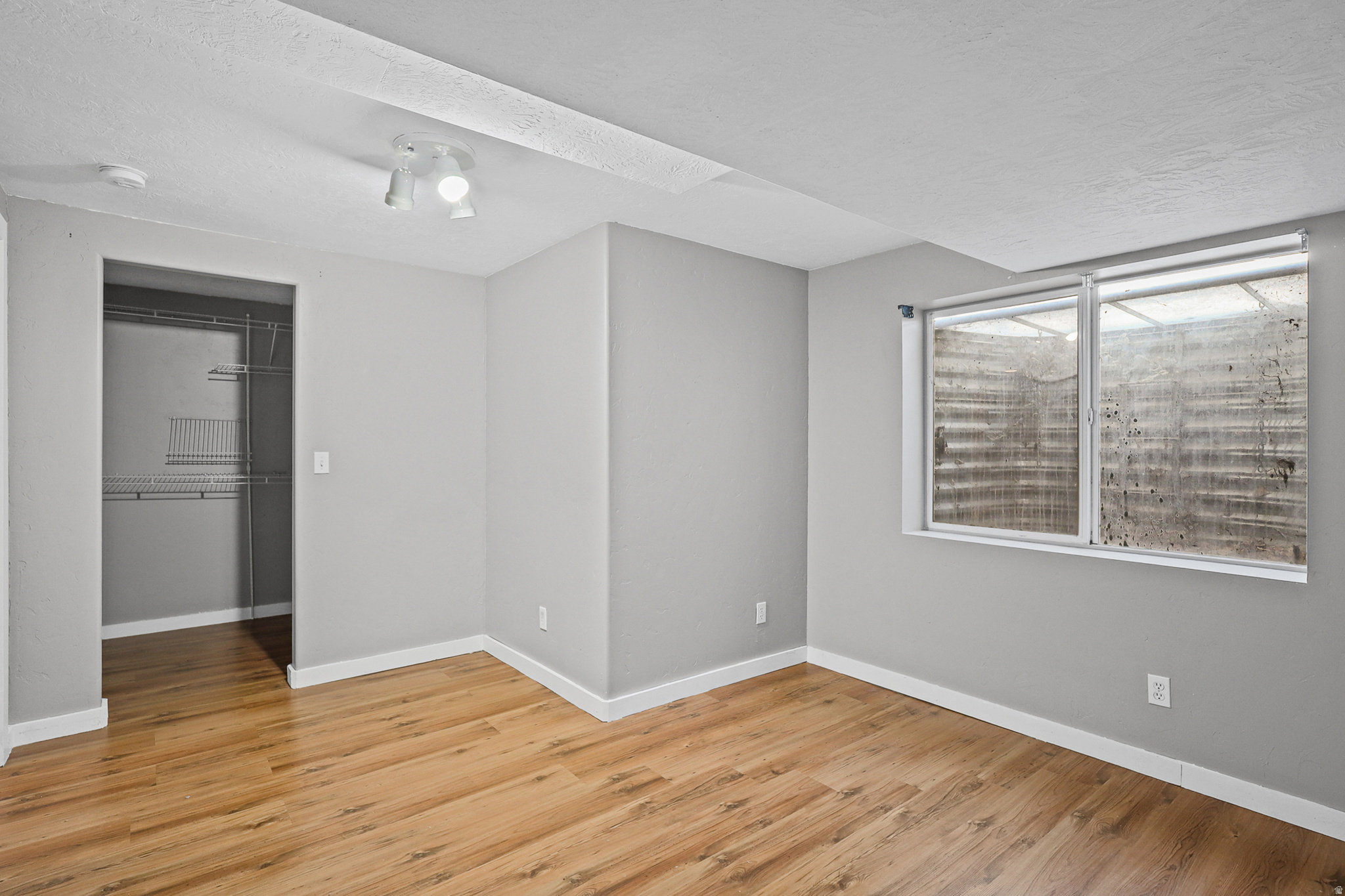 OVERLAKE ESTATES - Residential