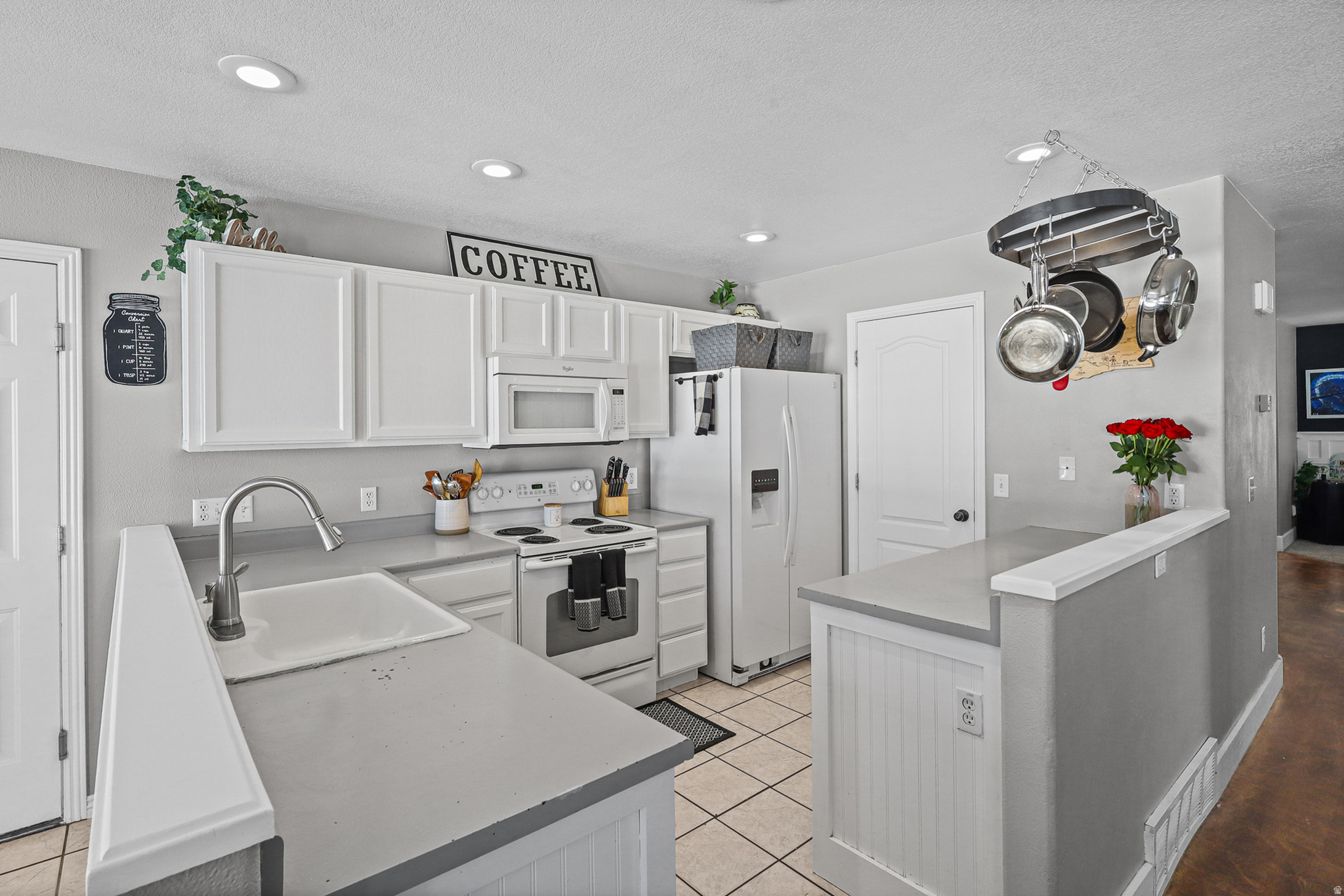 OVERLAKE ESTATES - Residential