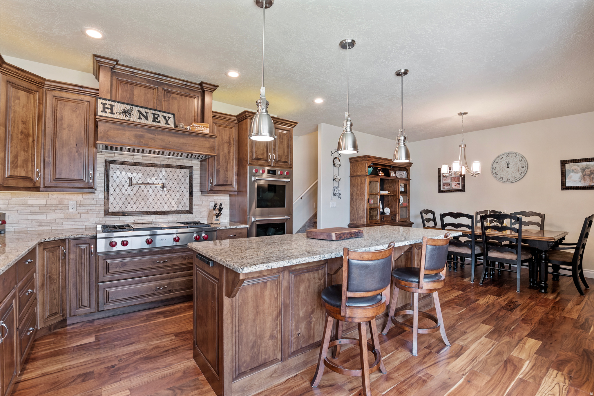 THREE FARM ESTATES - Residential